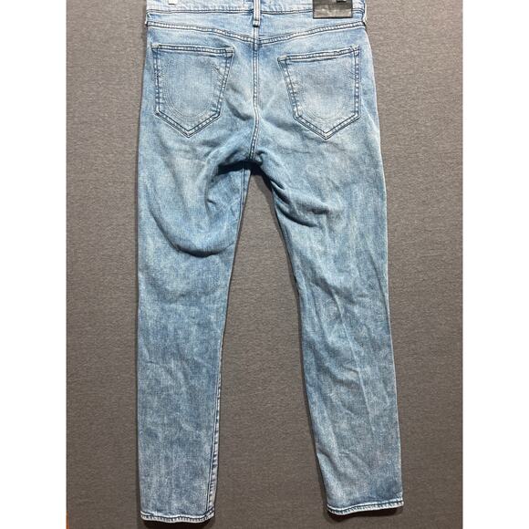 True Religion Geno Relaxed Slim Mens Distress Jean Light Breaker Rips Size 30 - Picture 4 of 13